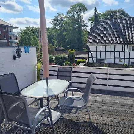 Ferienwohnung Im Herzen Wernes Apartment *